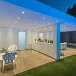Villa Koreble In Disco